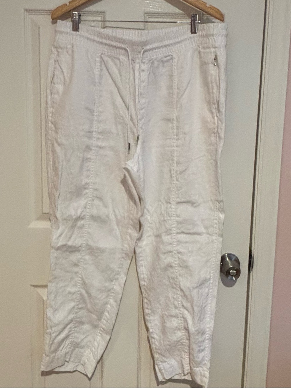 Athleta White Pull-On Elastic Waist Pants